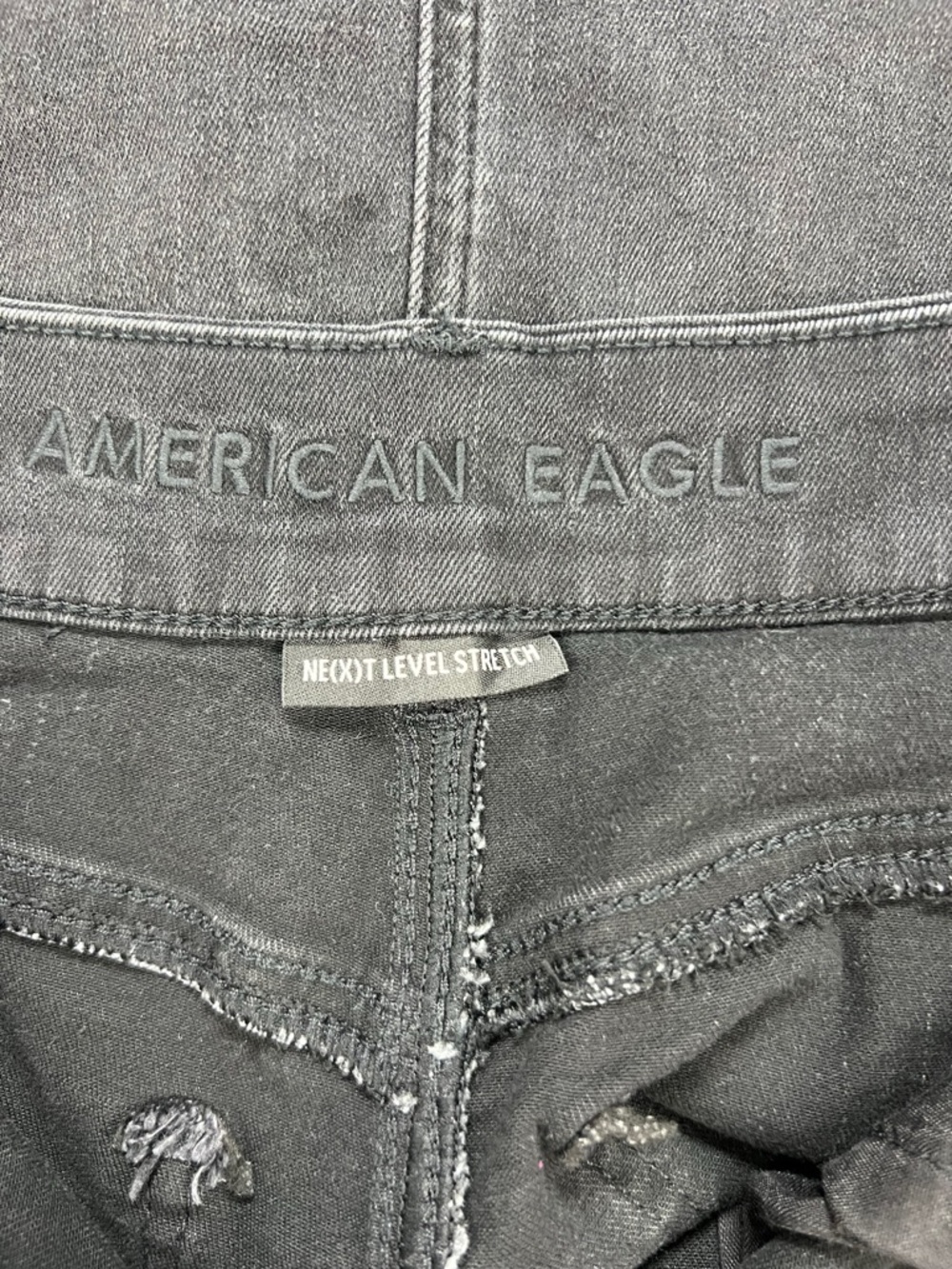 American Eagle Curvy High Rise Black Denim Raw Hem Mini Skirt Size 6 - Picture 4 of 7